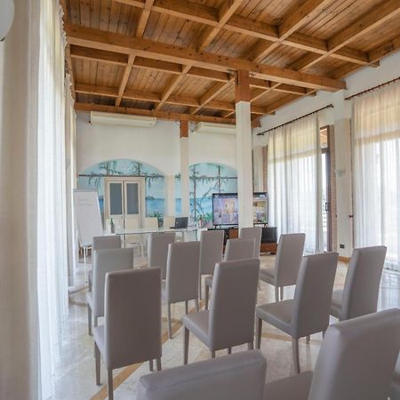 Hotel Tempio Lago Patria Esterno foto