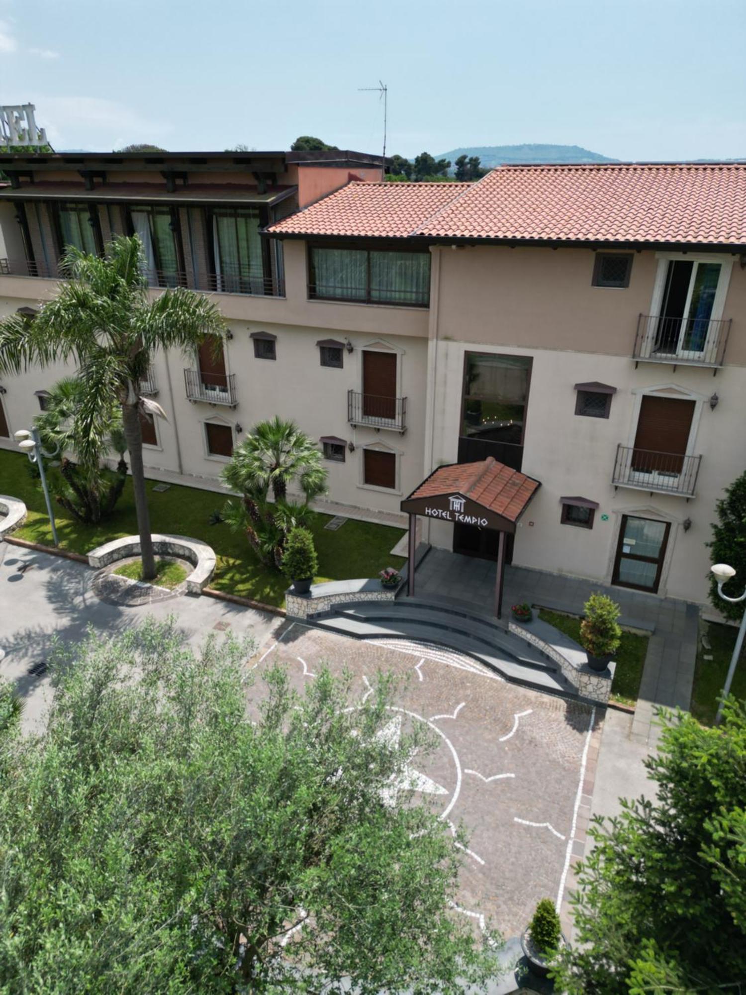 Hotel Tempio Lago Patria Esterno foto