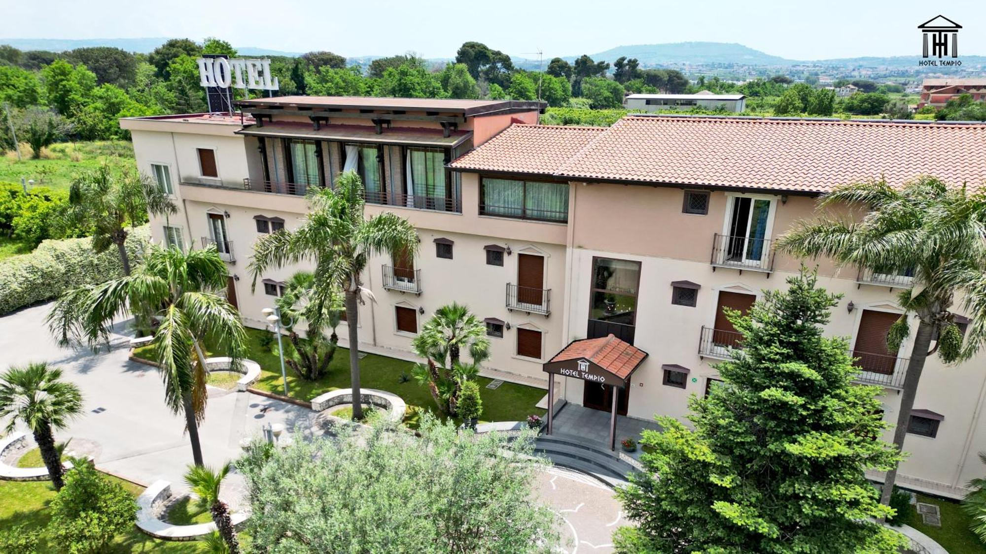 Hotel Tempio Lago Patria Esterno foto