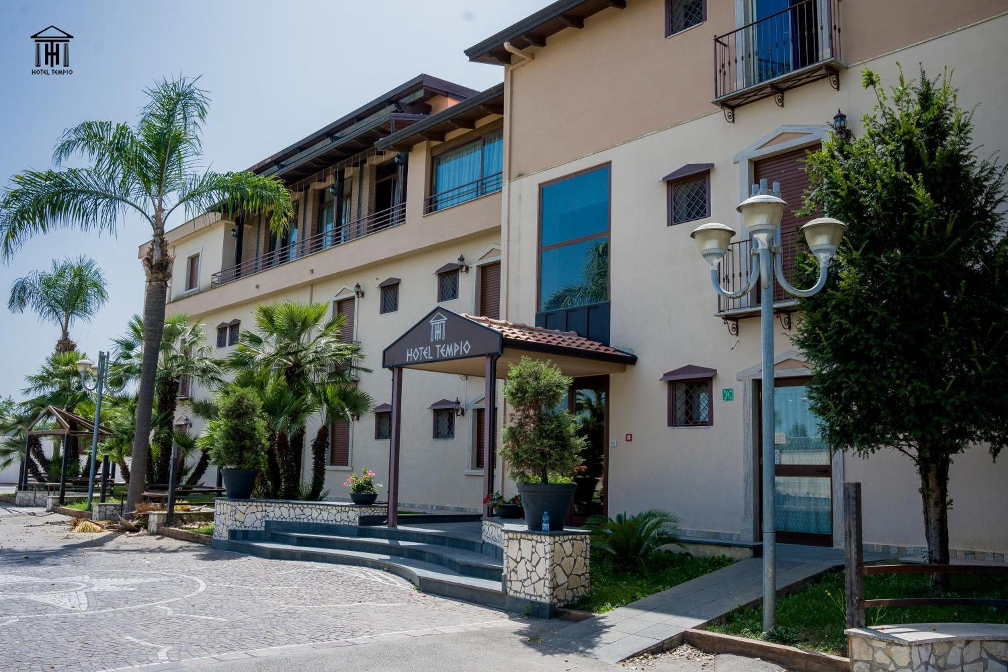Hotel Tempio Lago Patria Esterno foto