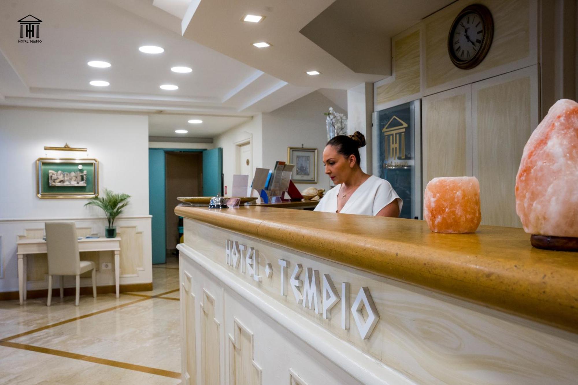Hotel Tempio Lago Patria Esterno foto