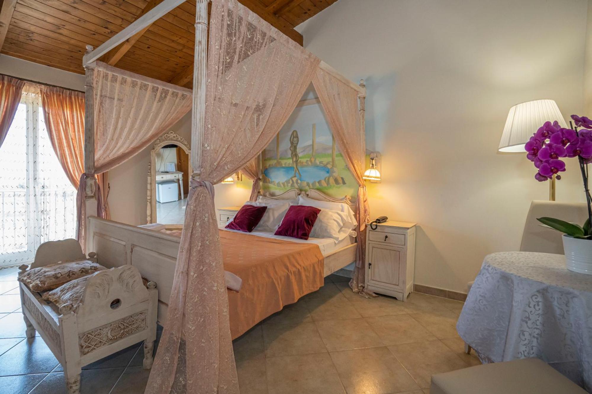 Hotel Tempio Lago Patria Esterno foto