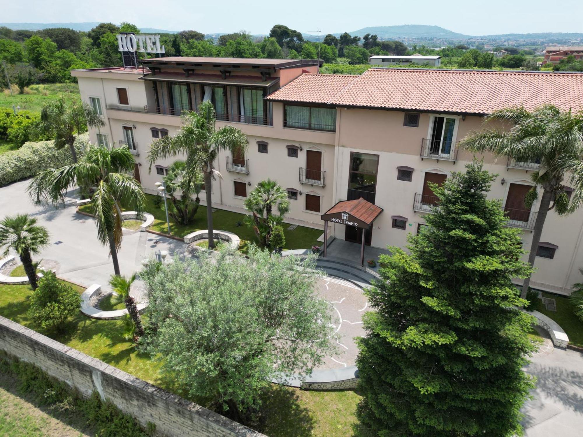 Hotel Tempio Lago Patria Esterno foto