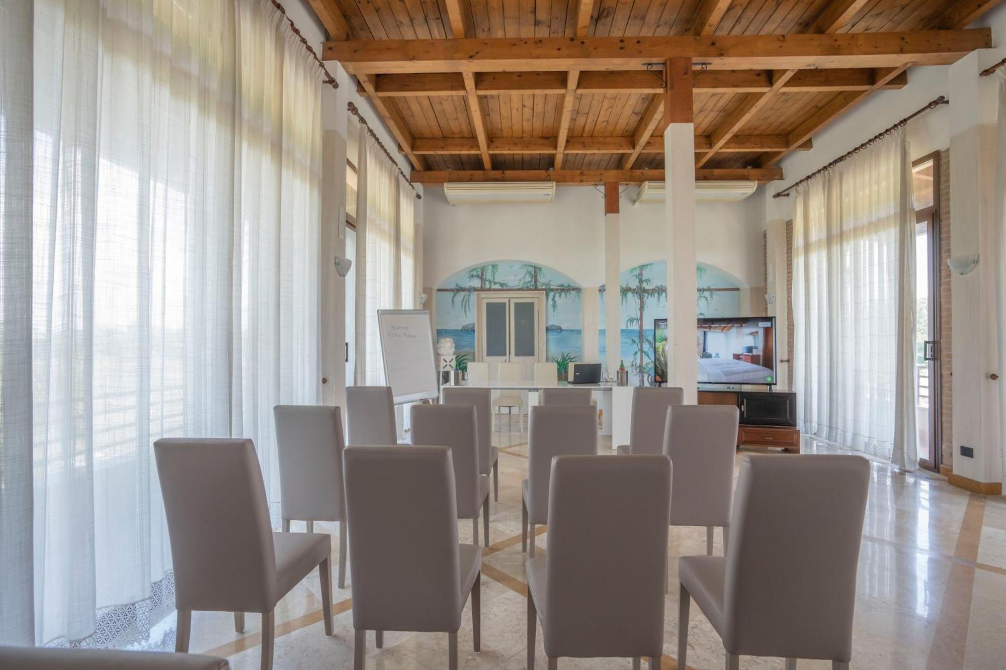 Hotel Tempio Lago Patria Esterno foto